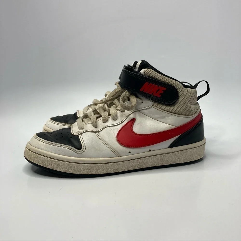 Nike hightop‎ sneakers size 5Y